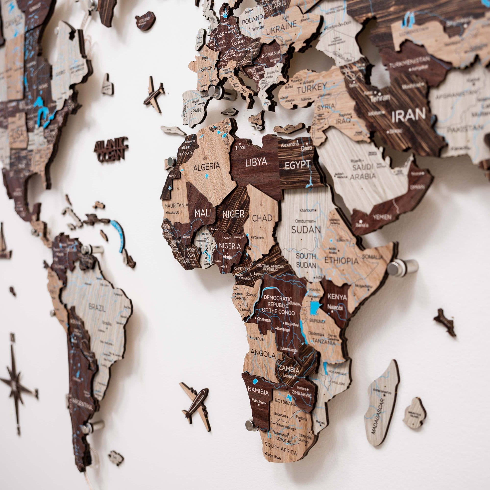 3D LED / LUMINOUS Wooden World Map 3.0 Cappuccino