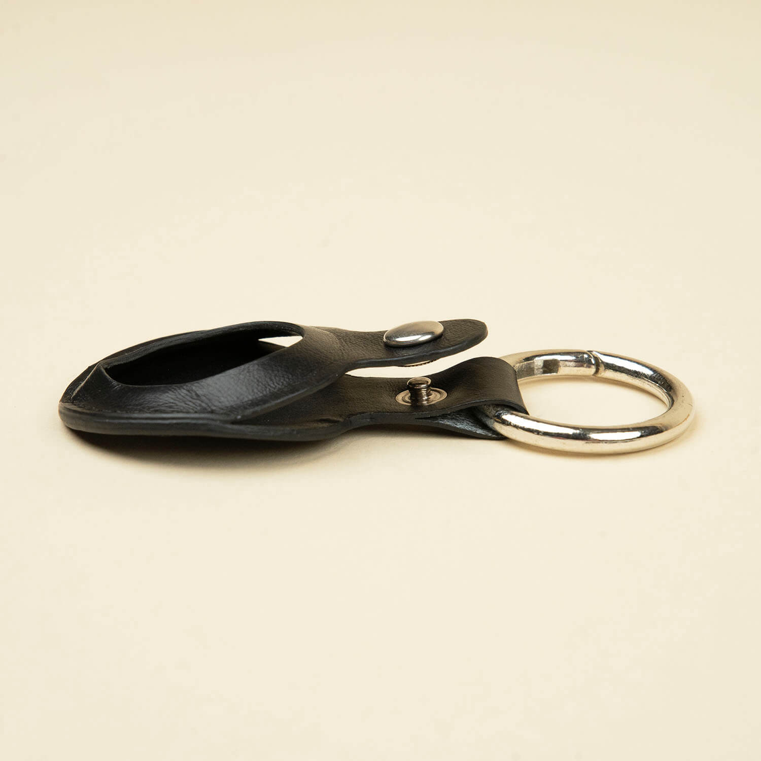 Premium Leather AirTag Holder - Black - Orlando
