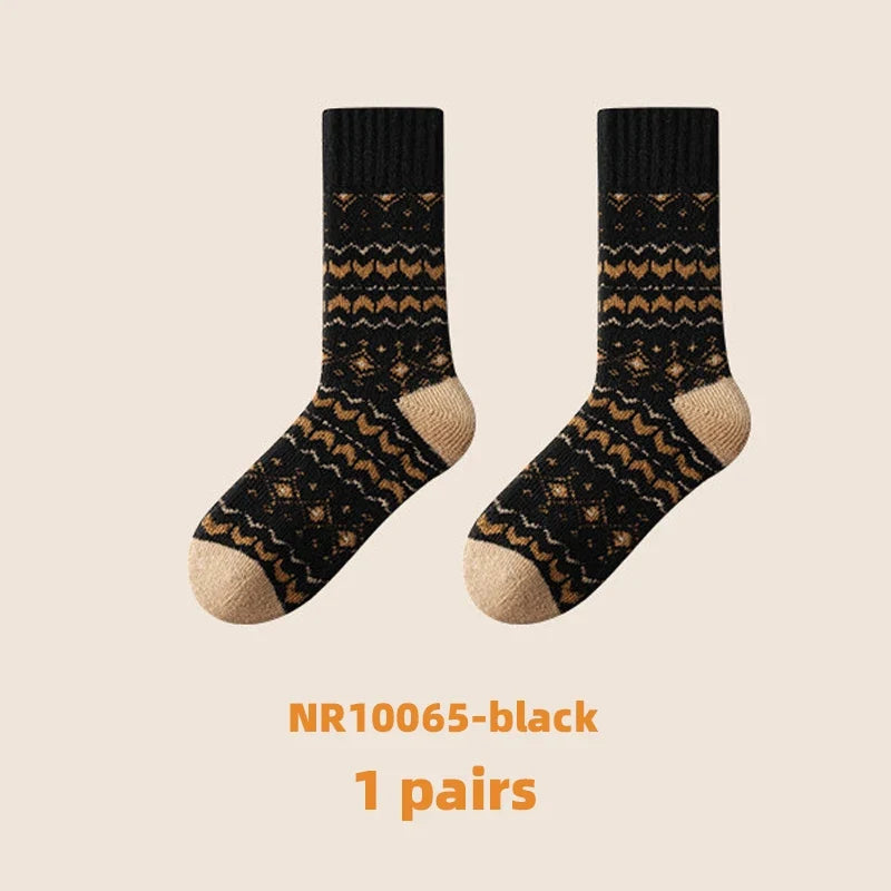1/5 Pairs Autumn/Winter Retro Pattern Women Round Neck Socks Warm Comfortable Ethnic Style Outdoor Fashionable Casual Socks