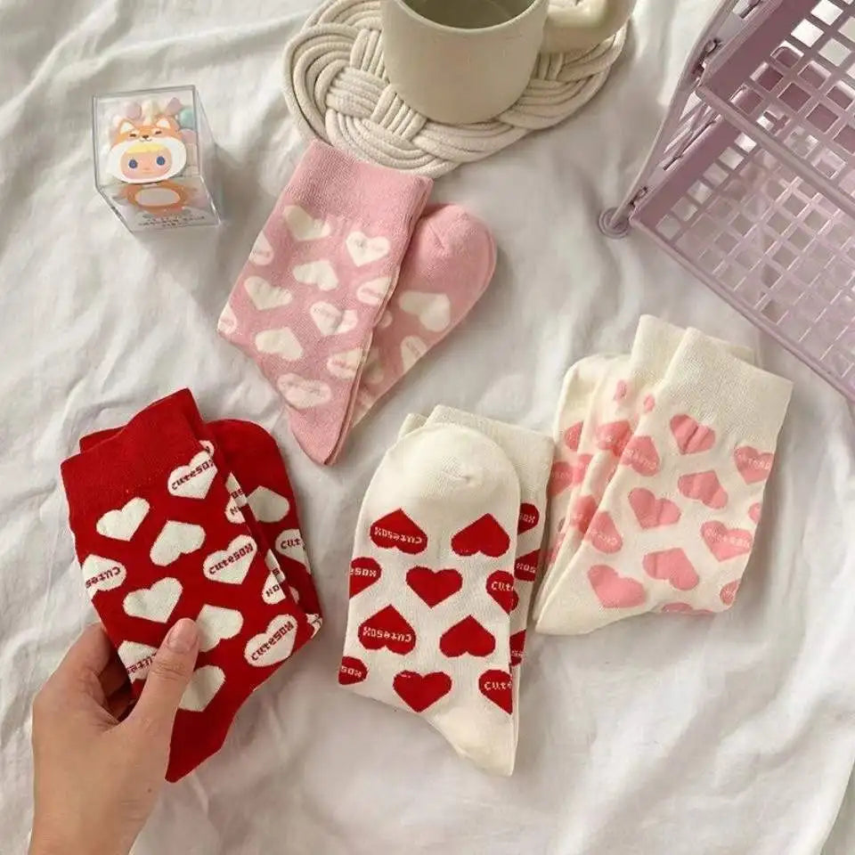 New Women Socks Cute Love With Heart Print Sock Cotton Harajuku Vintage Happy Female Dots Heart Kawaii Sox White Pink Crew Sock
