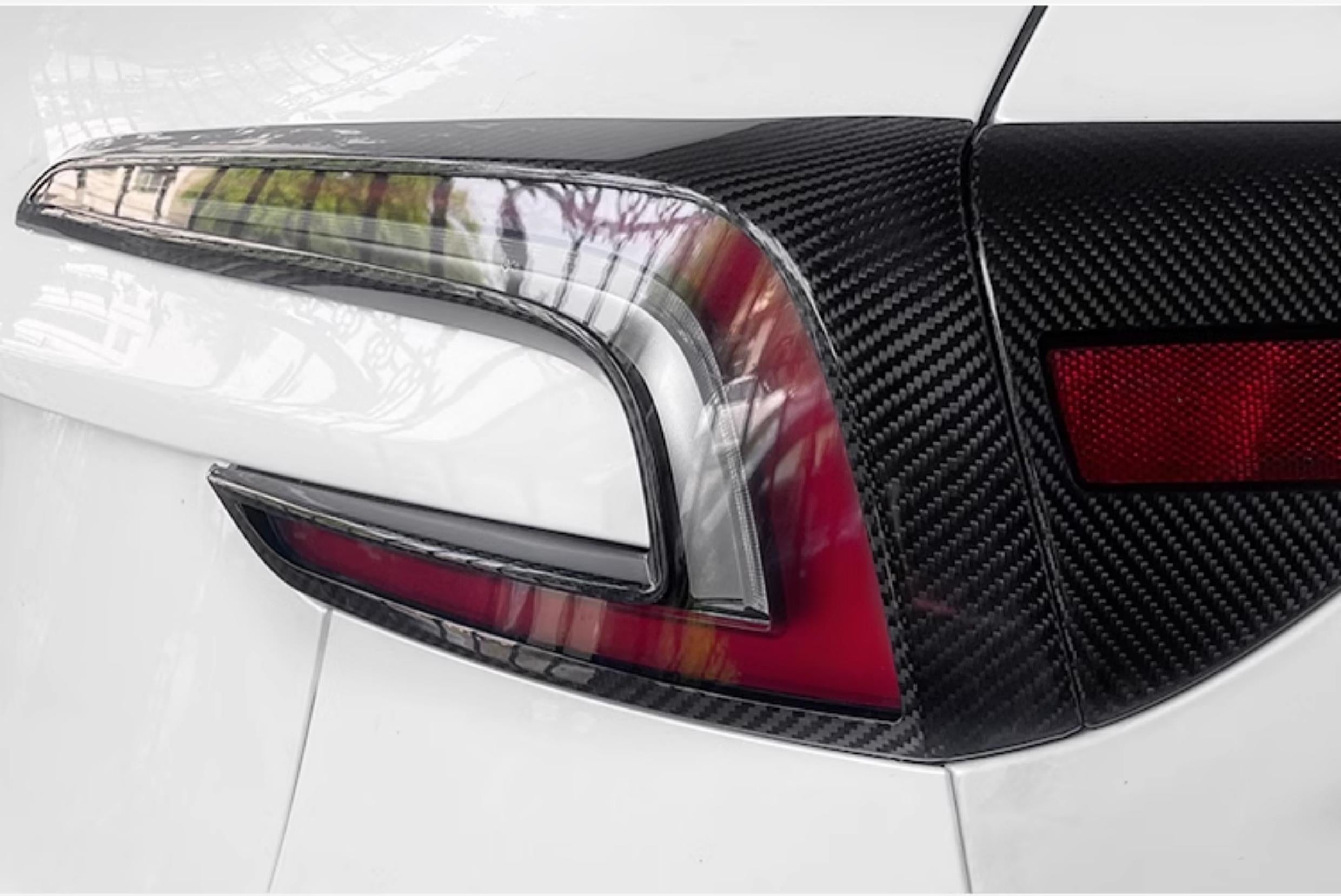 Dry Carbon Fiber Tail Light Cover for Model 3 Highland (2 pcs)