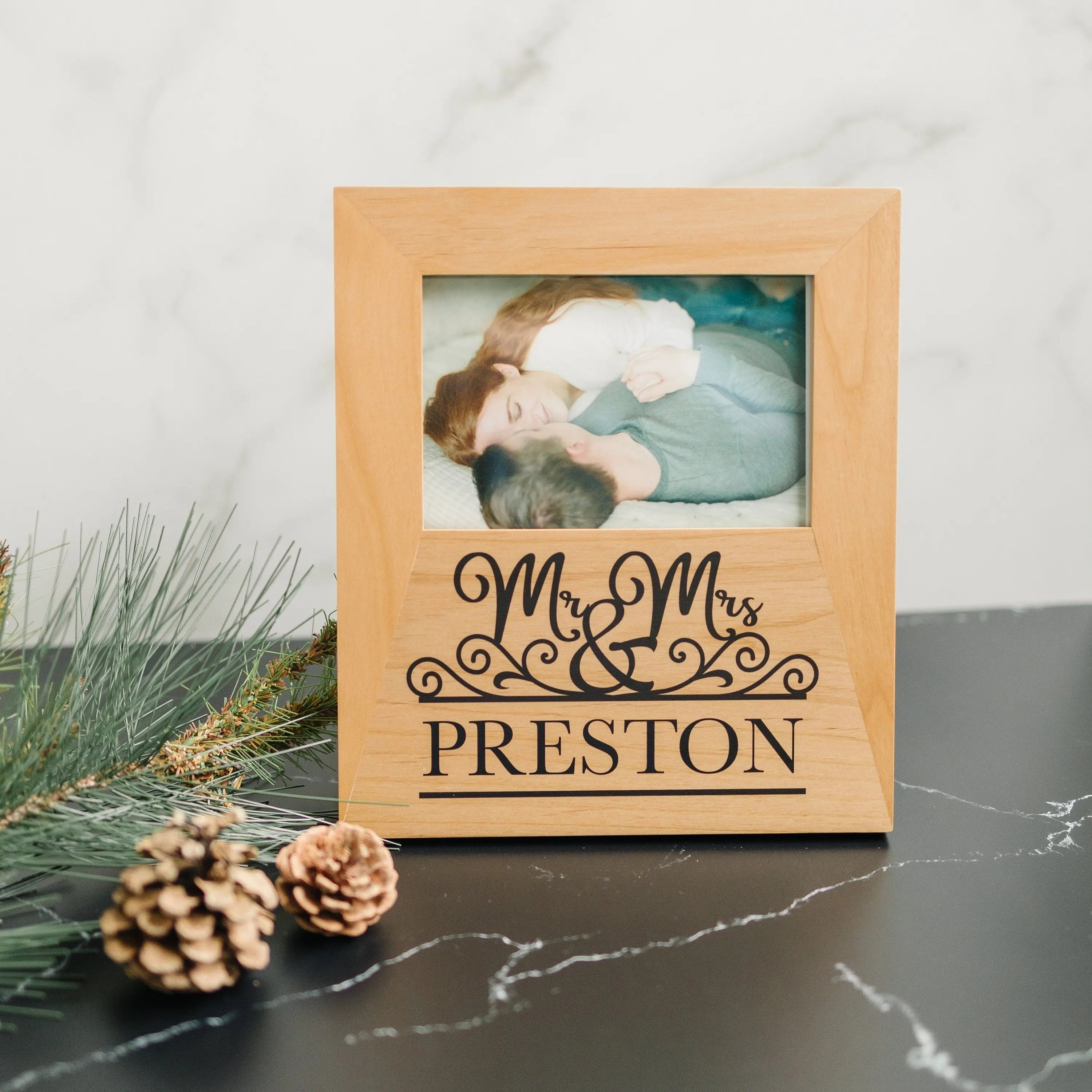 Mr & Mrs Personalized Wood Photo Frame - Mr Mrs Picture Frame - Christmas Gift for Couples - Personalized Wedding Gift - Anniversary Gift