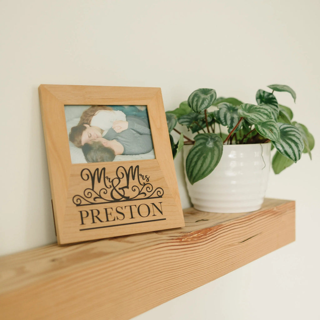 Mr & Mrs Personalized Wood Photo Frame - Mr Mrs Picture Frame - Christmas Gift for Couples - Personalized Wedding Gift - Anniversary Gift
