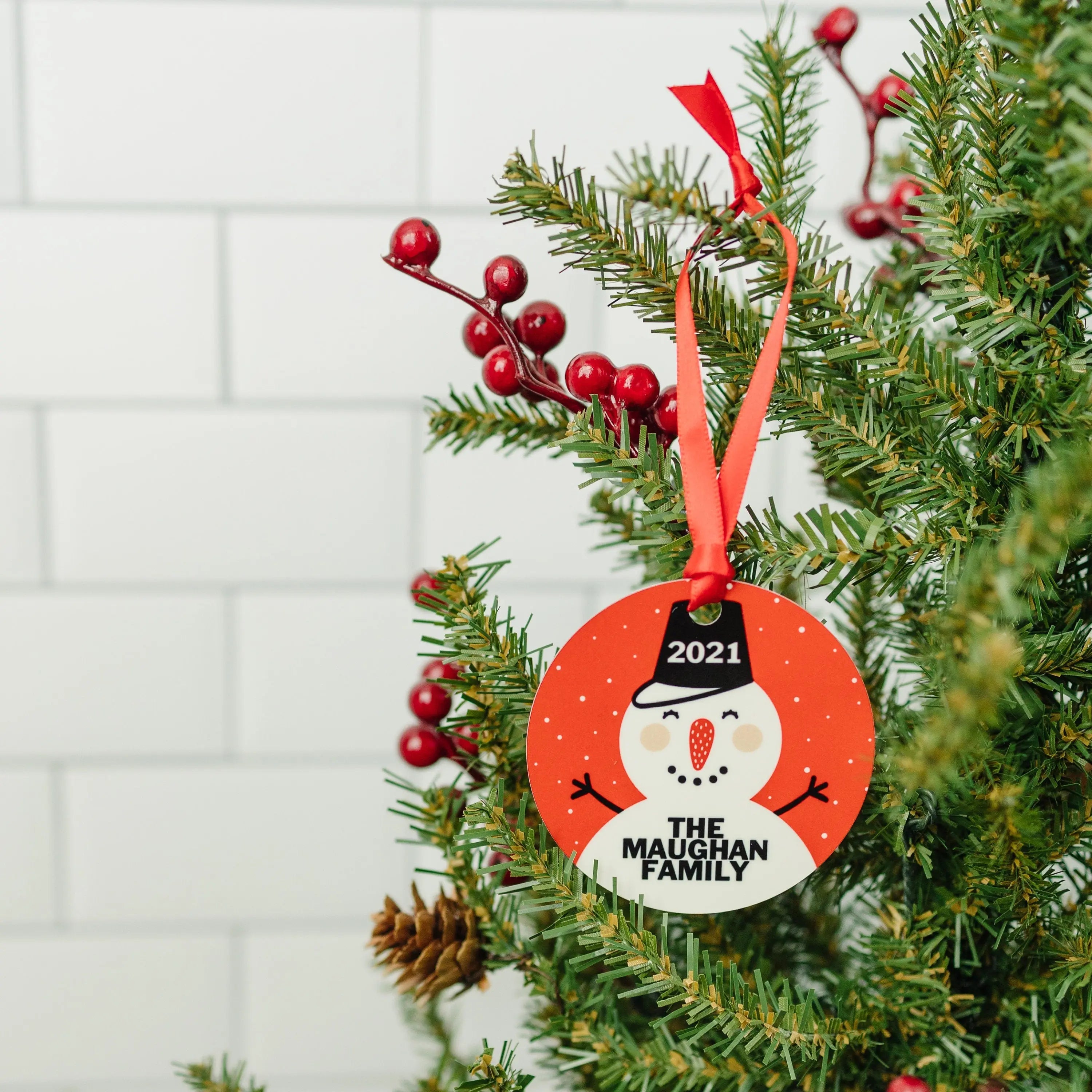 Personalized Ornament, Personalized Snowman Christmas Ornament, Round Christmas Tree Ornament